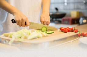 云南過橋米線生意不錯(cuò)，加盟好嗎？